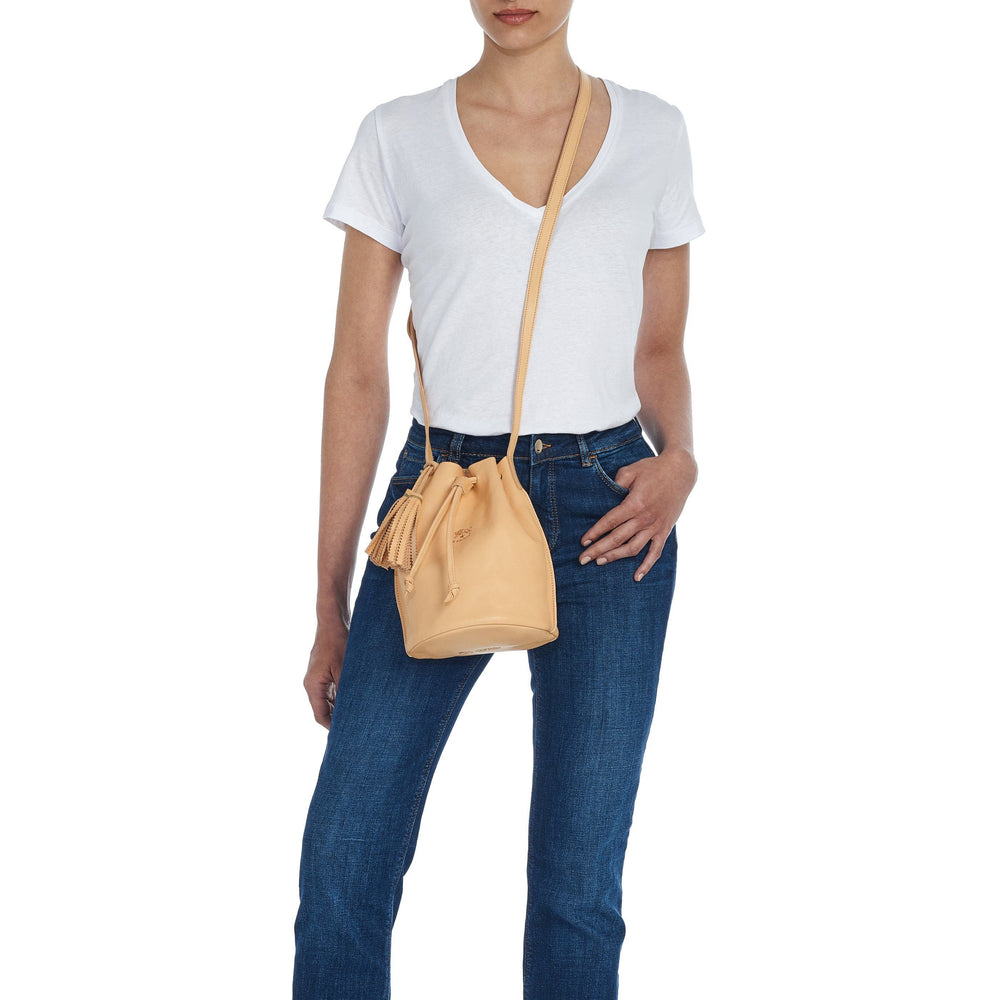 Silvia | Borsa a secchiello da donna in pelle colore naturale