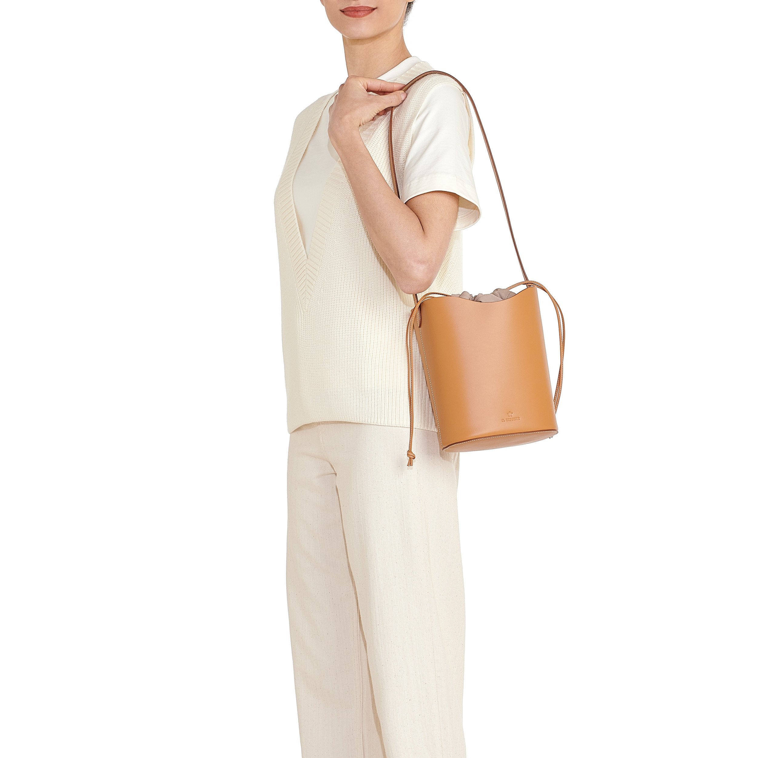 Roseto | Sac seau pour femme en cuir couleur naturel