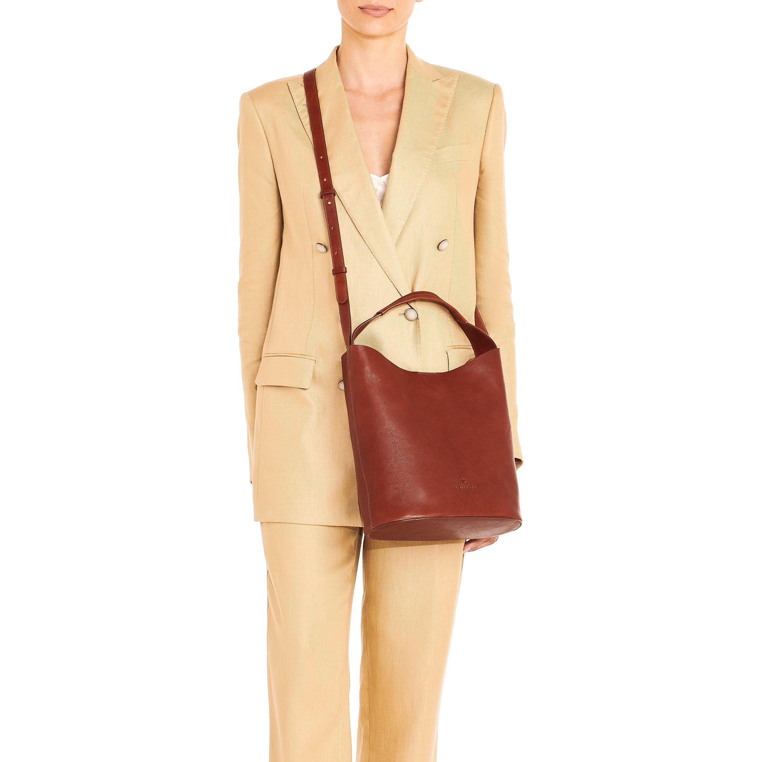 Le laudi | Women's bucket bag in vintage leather color sepia