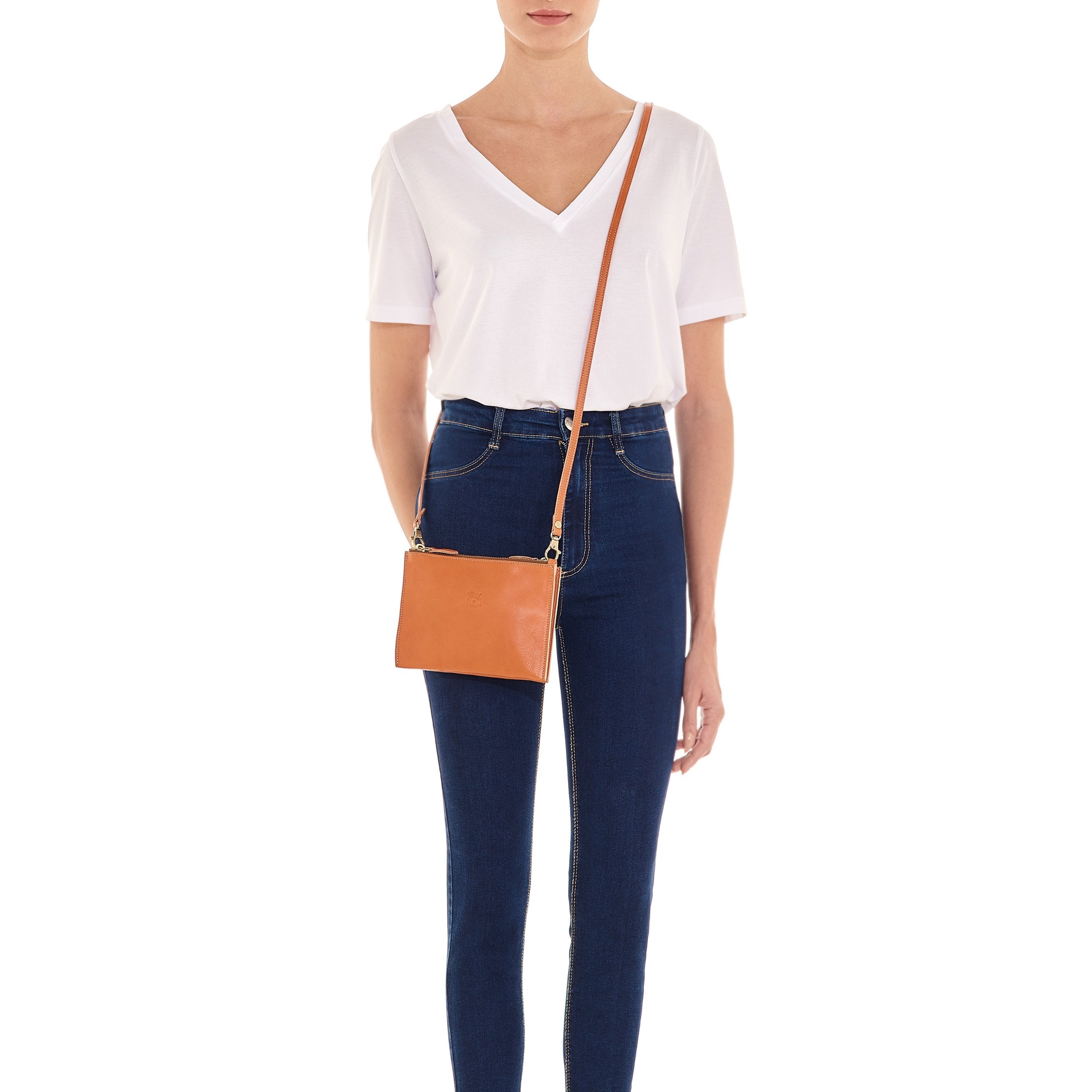 Talamone | Women's clutch bag in leather color caramel
