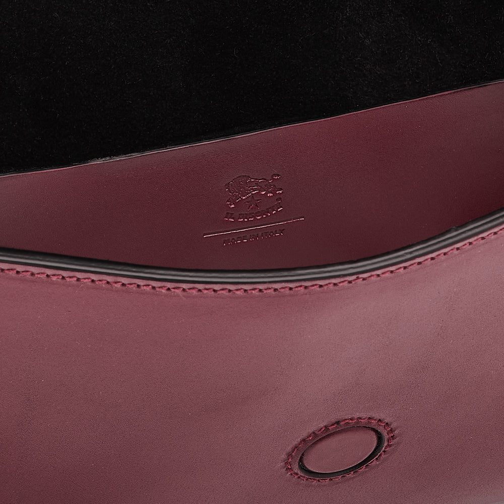 Consuelo | Pochette pour femme en cuir couleur cerise noire