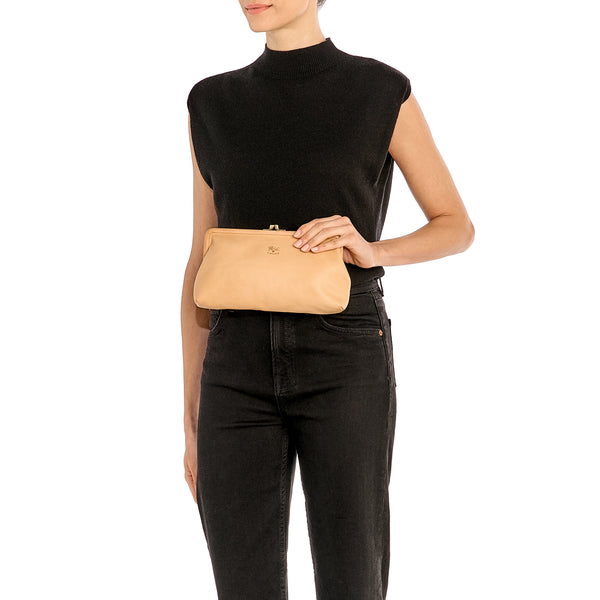 Valentine's Day -  | Women's clutch bag in leather color natural