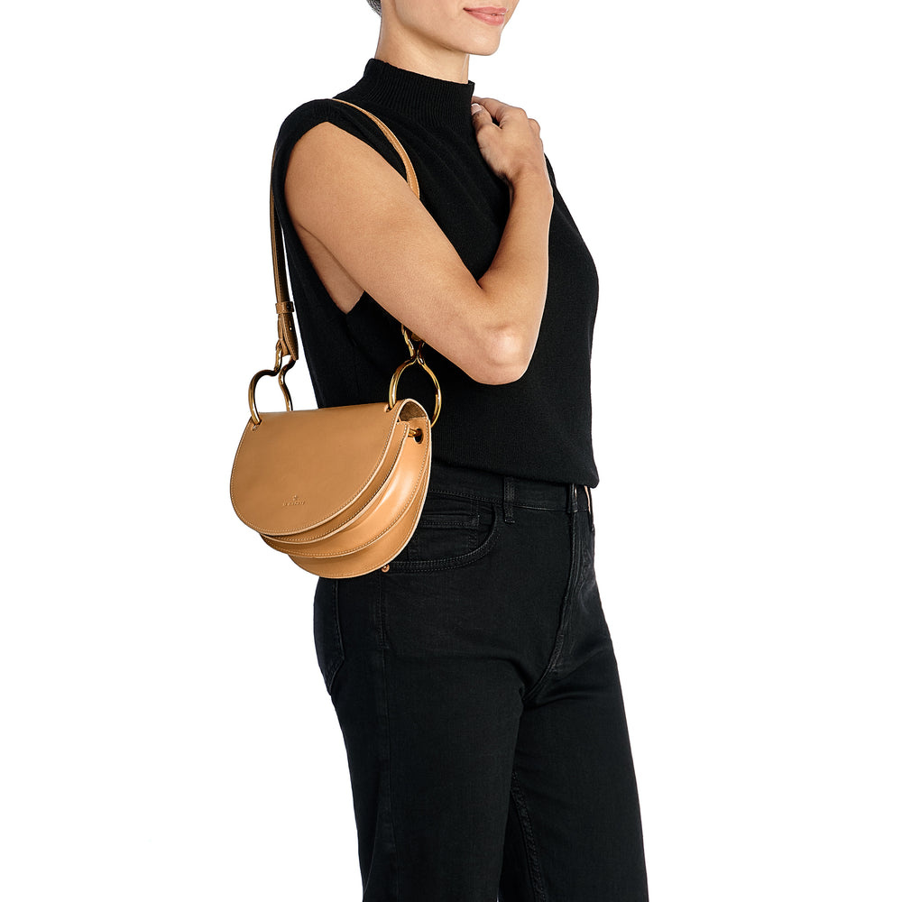 Consuelo | Women's crossbody bag in leather color natural