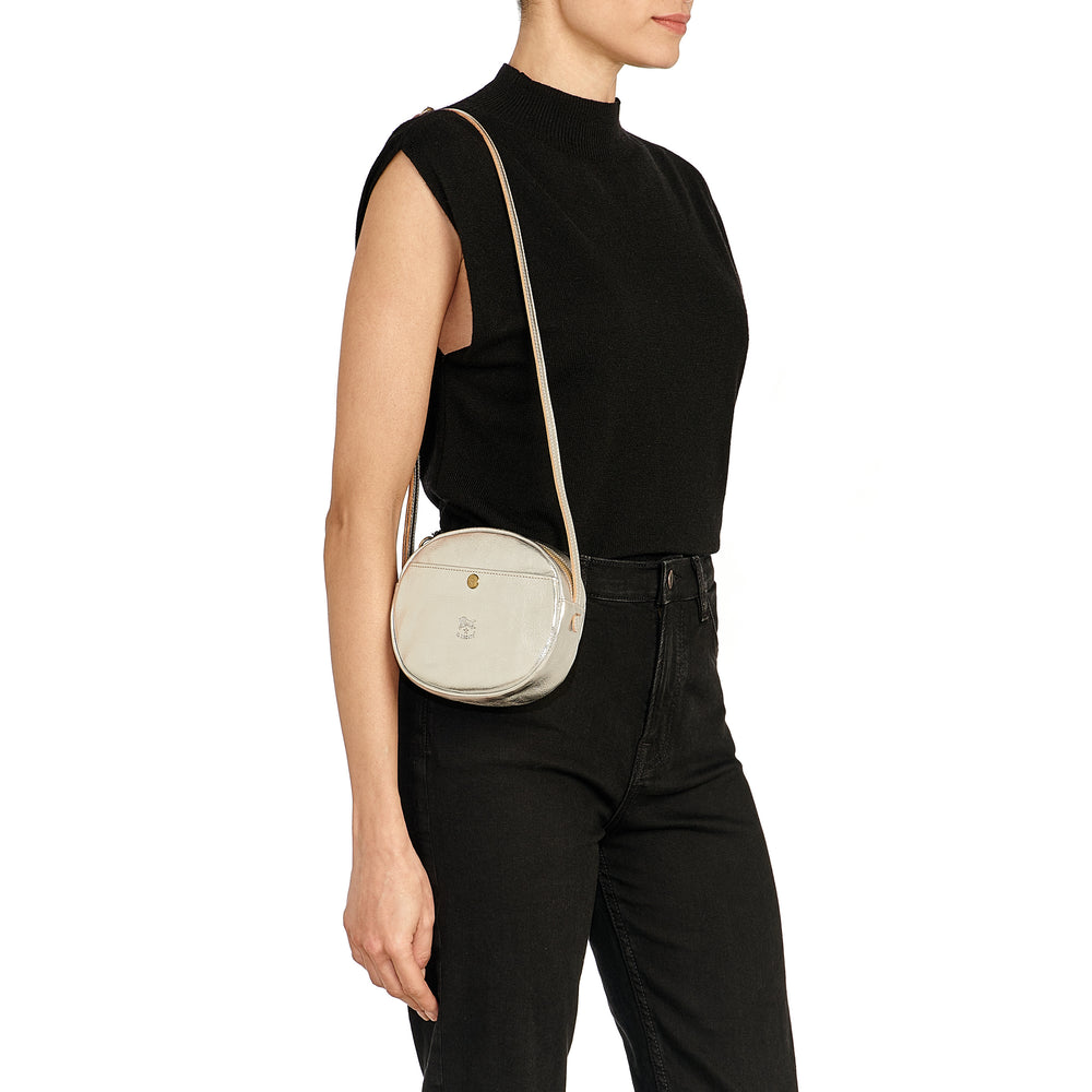 Rubino | Women's crossbody bag in metallic leather color metallic silver