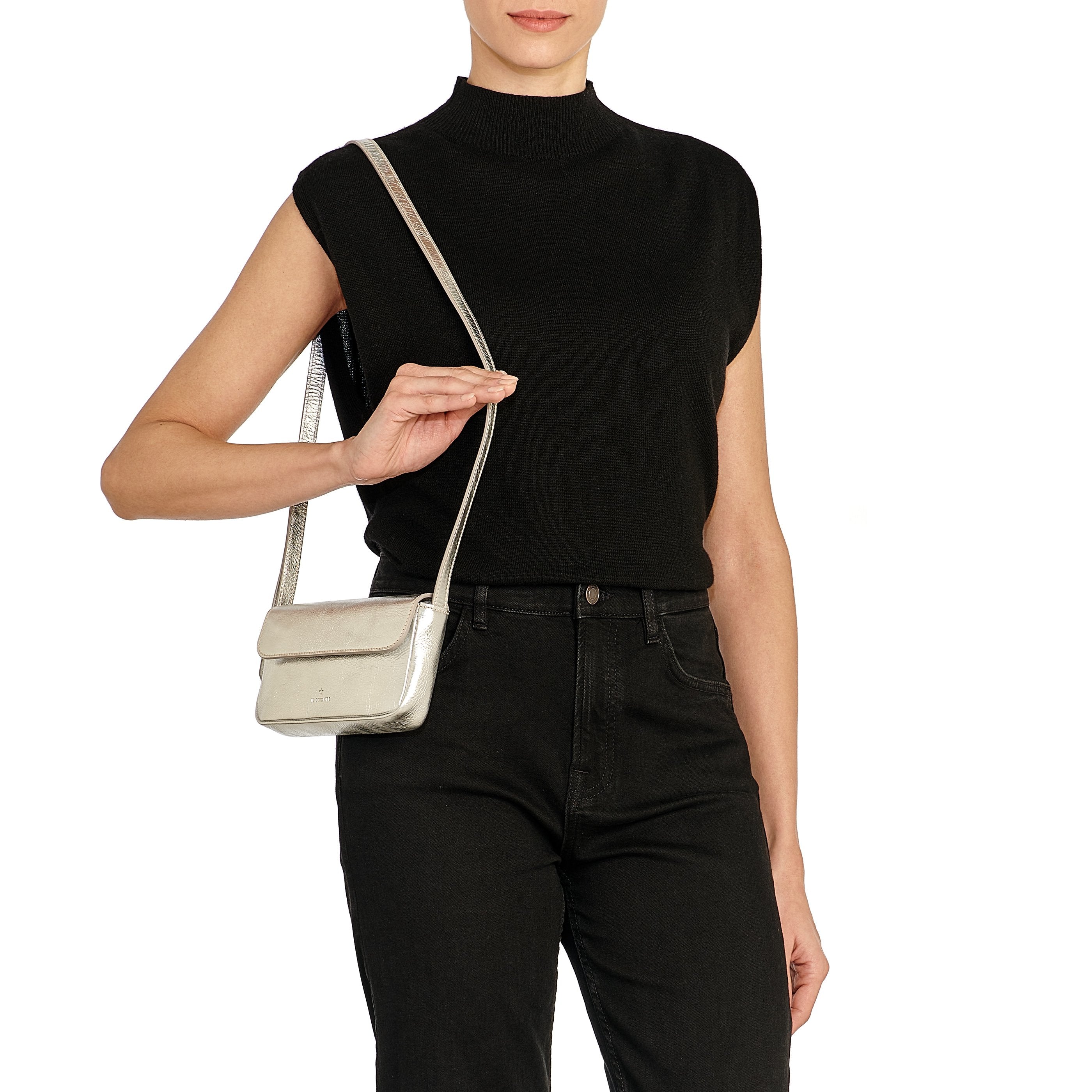 Studio | Women's crossbody bag in metallic leather color metallic silver