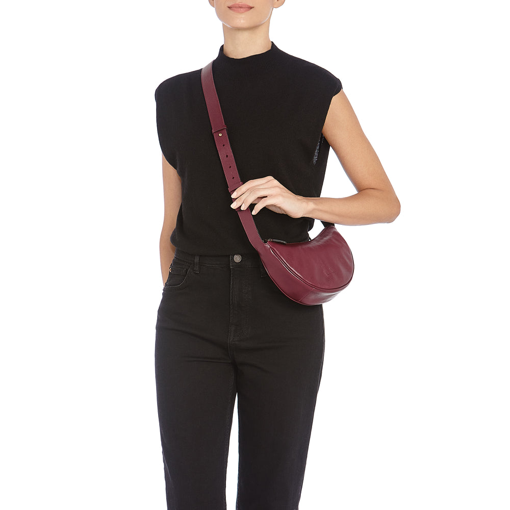 Oliveta | Hobo pour femme en cuir couleur cerise noir