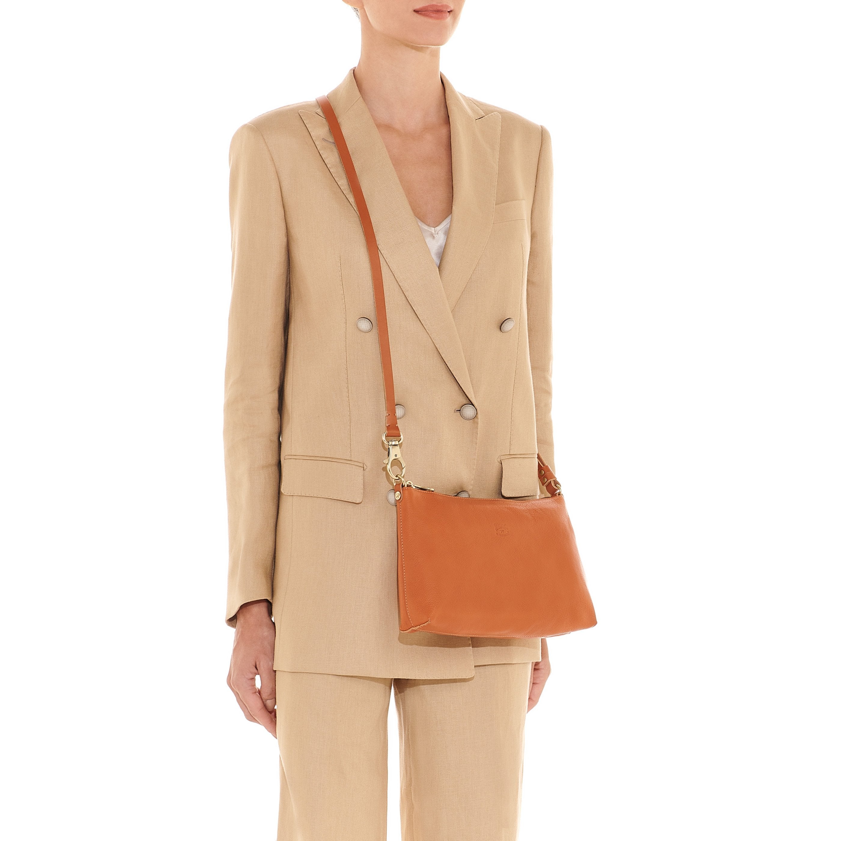 Salina | Women's shoulder bag in leather color caramel