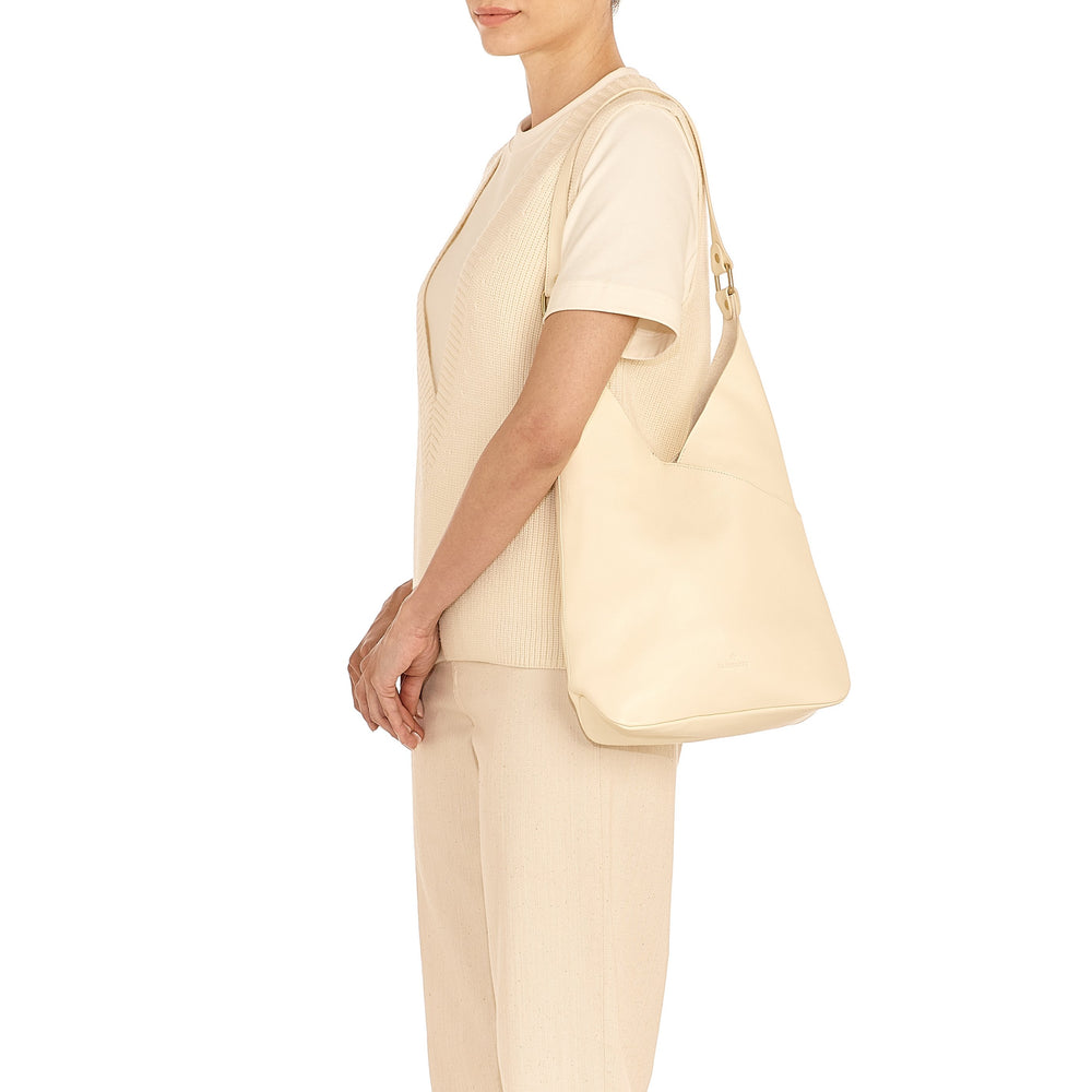 Malibu | Women's shoulder bag in leather color milk