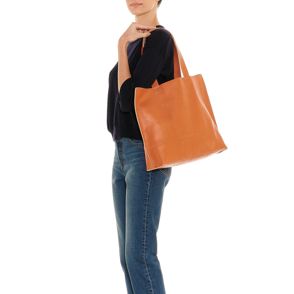 Talamone | Women's tote bag in leather color caramel