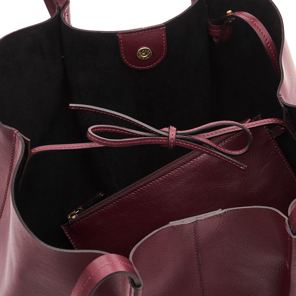 Nina | Sac fourre-tout pour femme en cuir couleur cerise noire