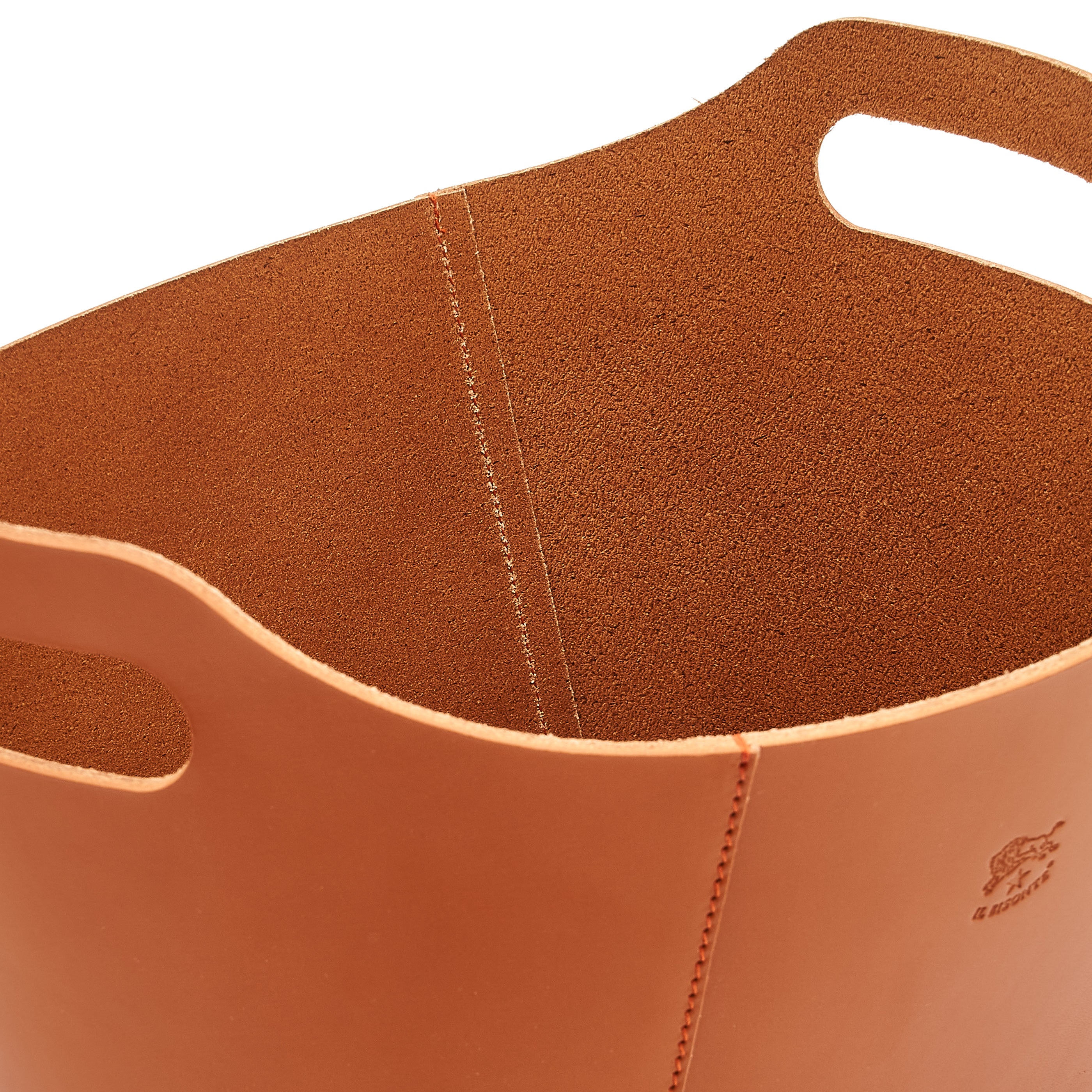 Home | Home accessory in leather color caramel