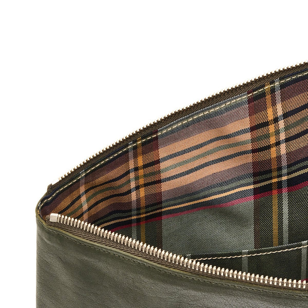 Portfolio in vintage leather color forest